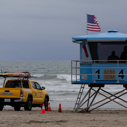 Life Guard Station Ocean Beach Harbor-.jpg